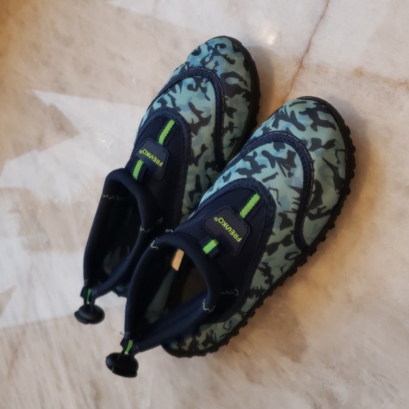 Fresko Shoes Fresko Blue Camo Water Shoes 2 For Deal Poshmark